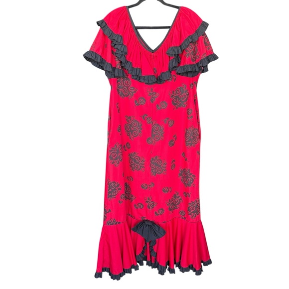 Princess Kaiulani MuuMuu Hawaiian DRESS Red Black FLORAL Fits 12-14 W/ Pockets - Picture 6 of 10